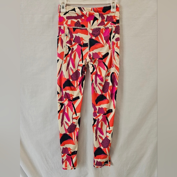 J. Dow Fitness Artwork Leggings - Picture 2 of 3